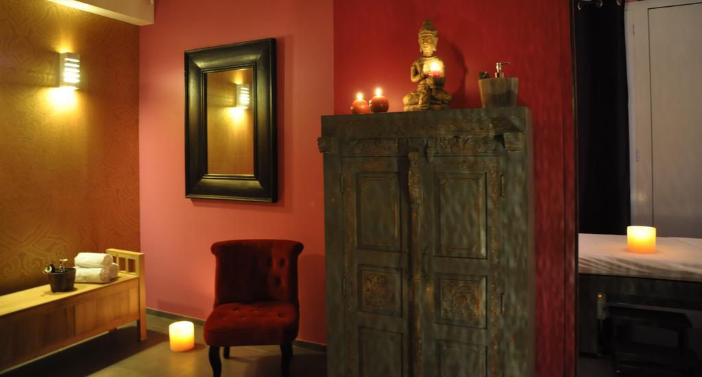 Les 3 Lieux Hotell Les Ponts-de-Cé Exteriör bild