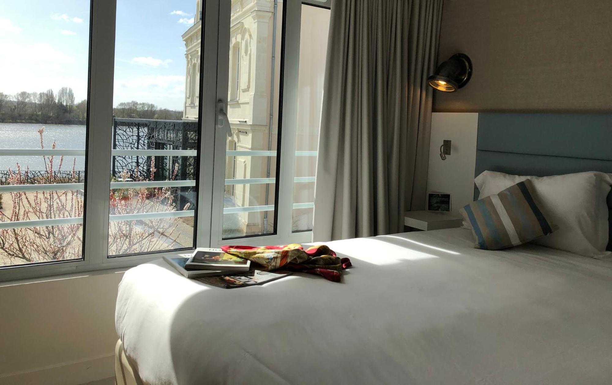 Les 3 Lieux Hotell Les Ponts-de-Cé Exteriör bild