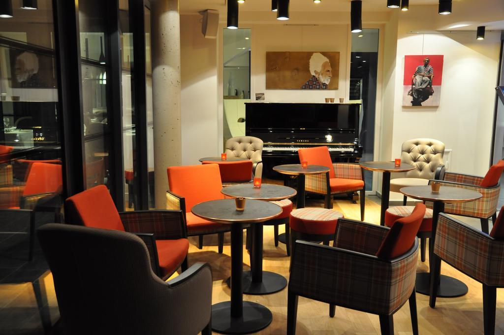 Les 3 Lieux Hotell Les Ponts-de-Cé Exteriör bild