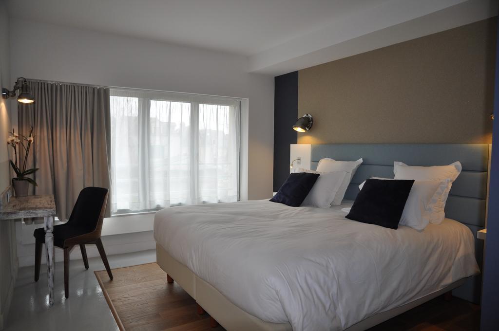 Les 3 Lieux Hotell Les Ponts-de-Cé Rum bild