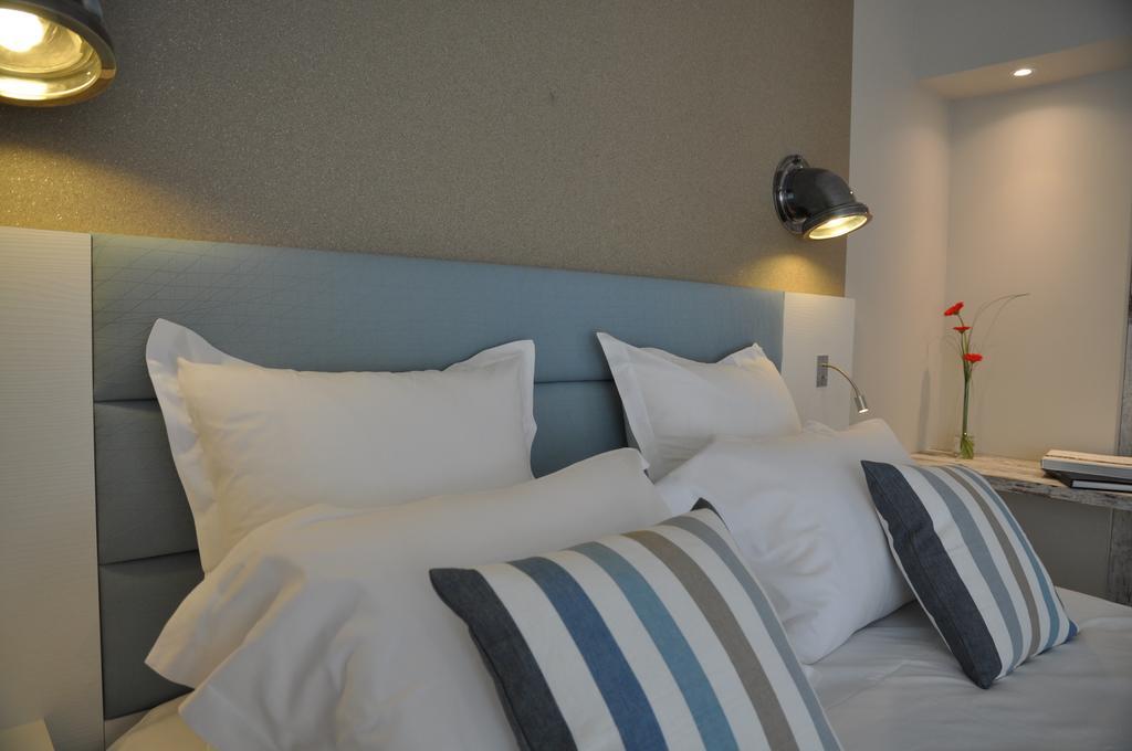 Les 3 Lieux Hotell Les Ponts-de-Cé Exteriör bild